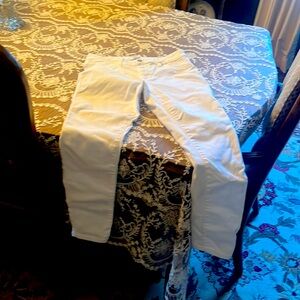 white lightweight skinny jeans never worn